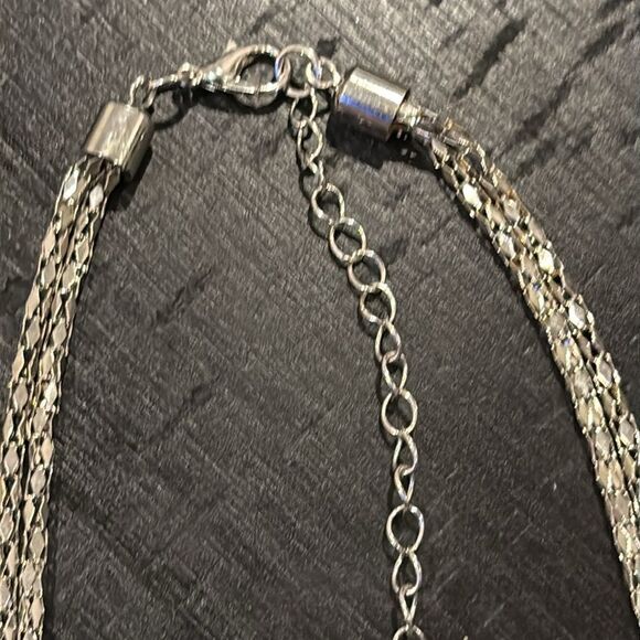 JV Brand Silver Tone Cable Chain Sparkly Rhinestone Pendant Necklace - Picture 4 of 9